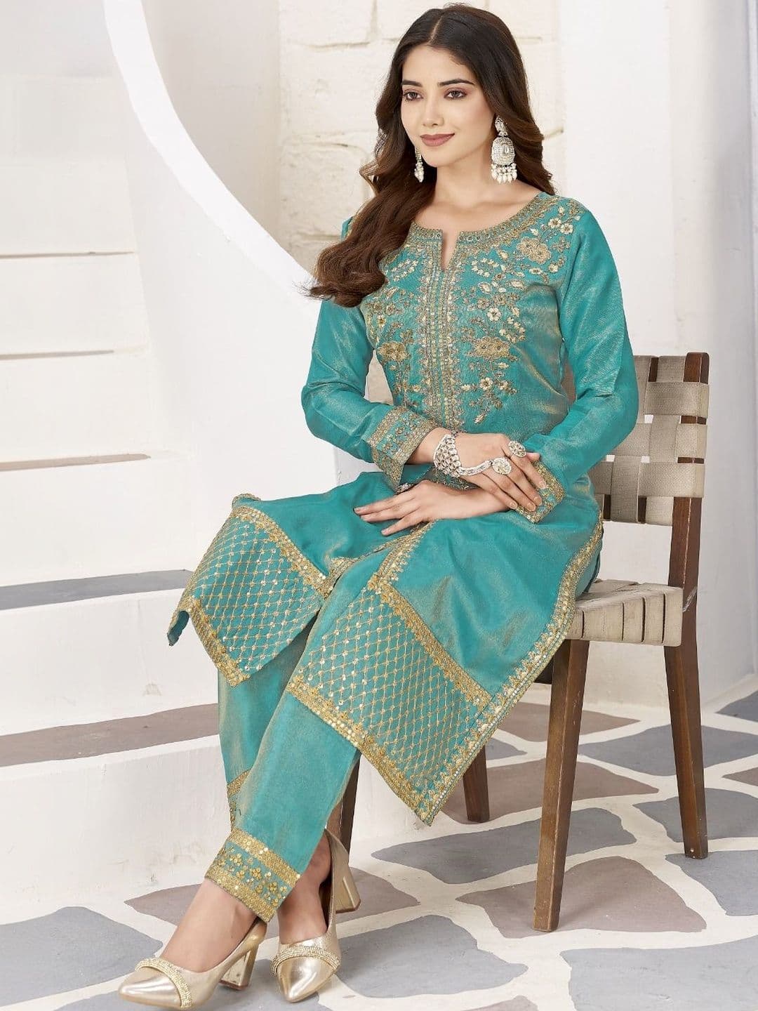 WAZIX Clothing Women Ethnic Motifs Embroidered Regular Thread Work Kurta with Trousers - view 1