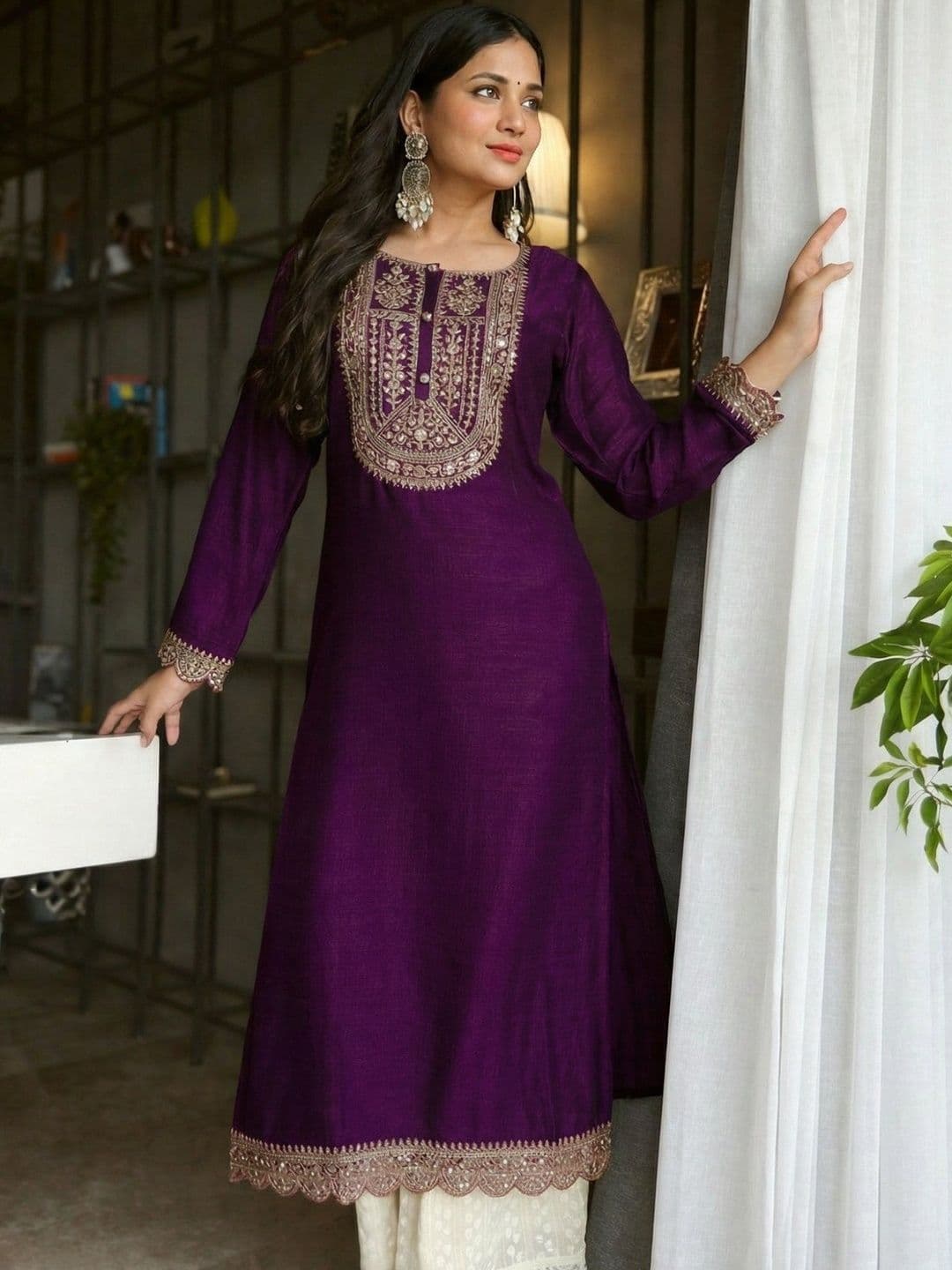 rarethread Women Flared Sleeves Thread Work Kurta - view 1