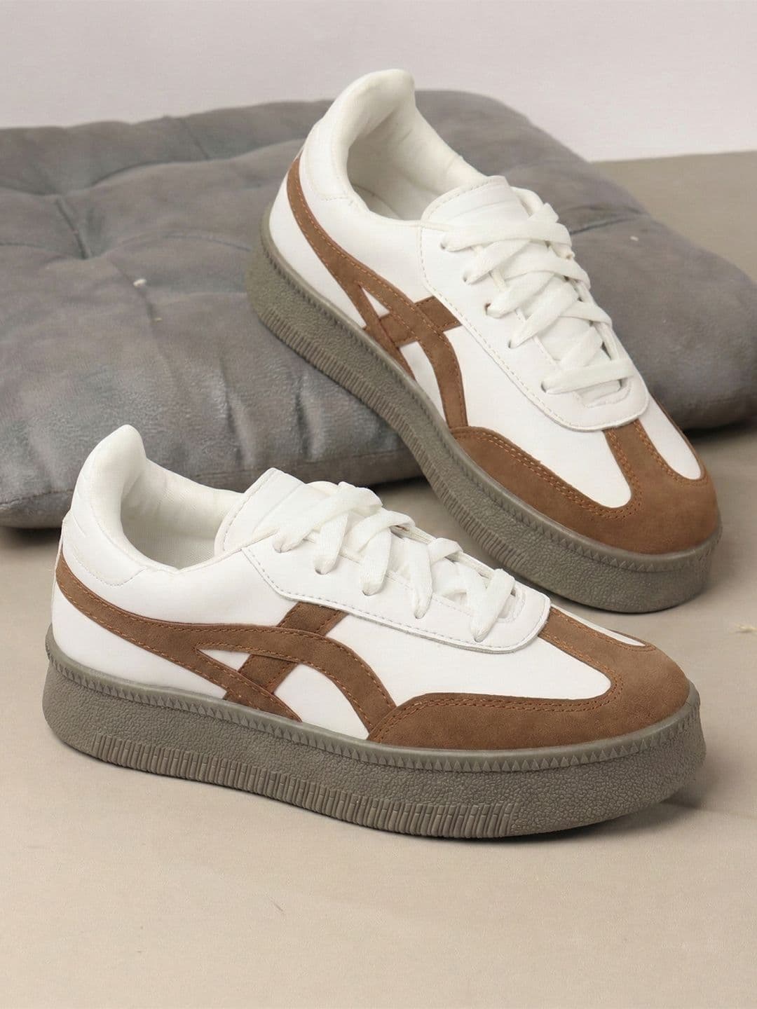 VENDOZ Women Colourblocked PU Sneakers - view 1