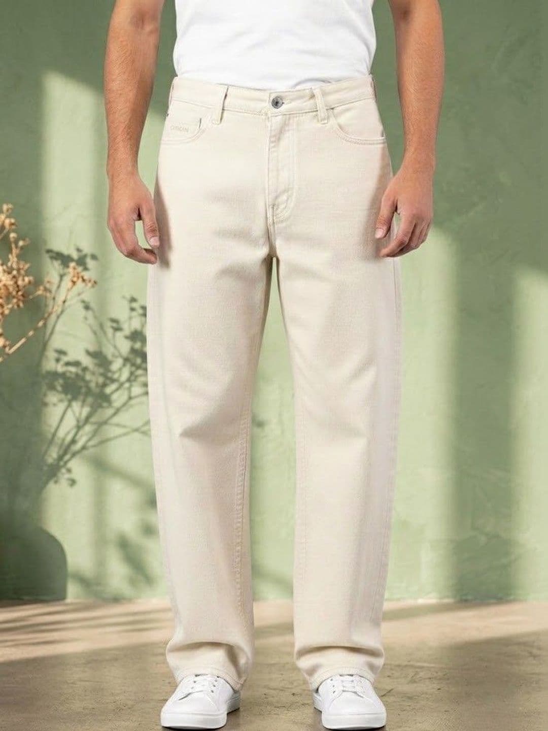 FEBRi Men Wide Leg Mid-Rise Applique Denim Jeans - view 1