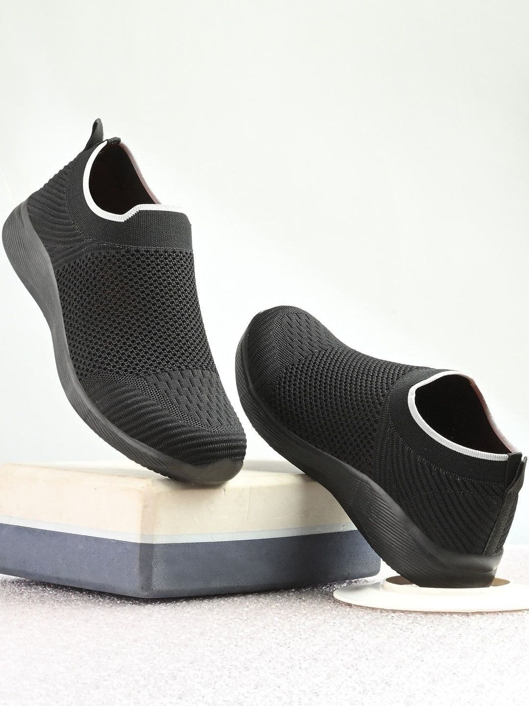 Roadster Men Synthetic Running Non-Marking Shoes - view 1