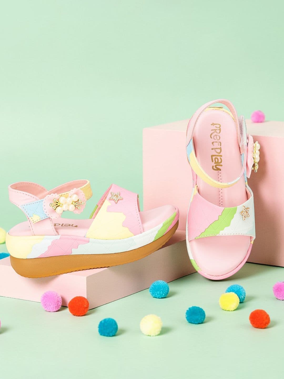 Freeplay Girls Pearl Applique Wedges - view 1