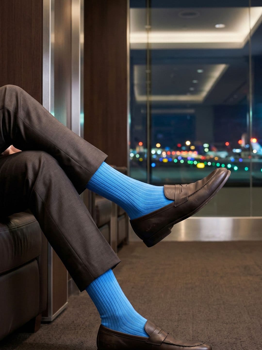 Dynamocks Unisex Solid Anti-Microbial Calf-Length Socks - view 1