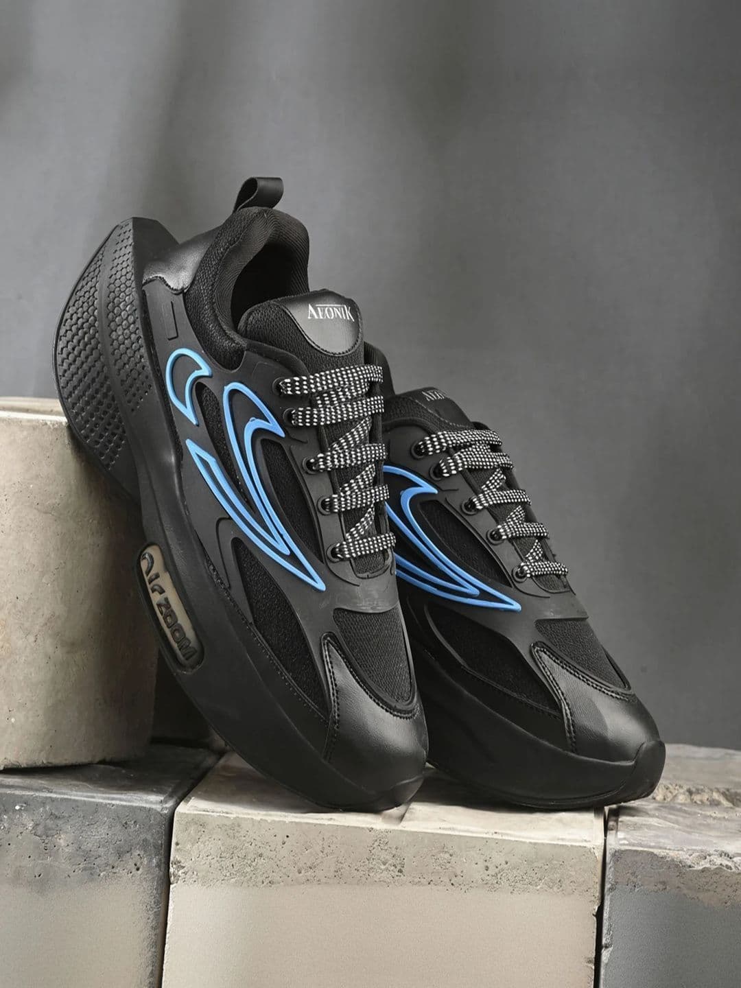 Aeonik Men Training or Gym Shoes - view 1