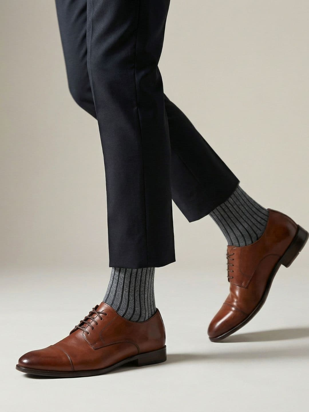 Dynamocks Unisex Grey Solid Calf-Length Socks - view 1