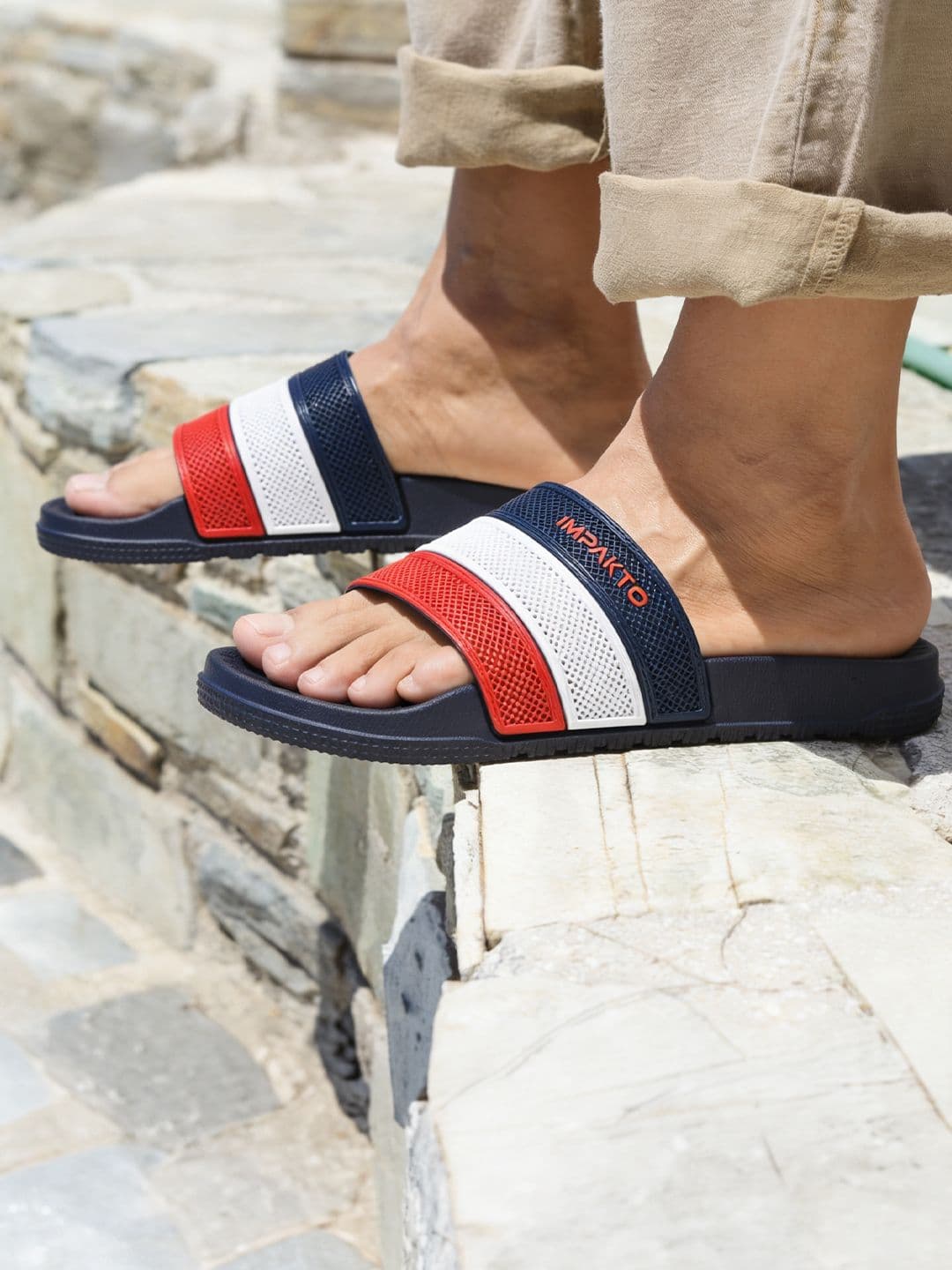 IMPAKTO Men Colourblocked Sliders - view 1