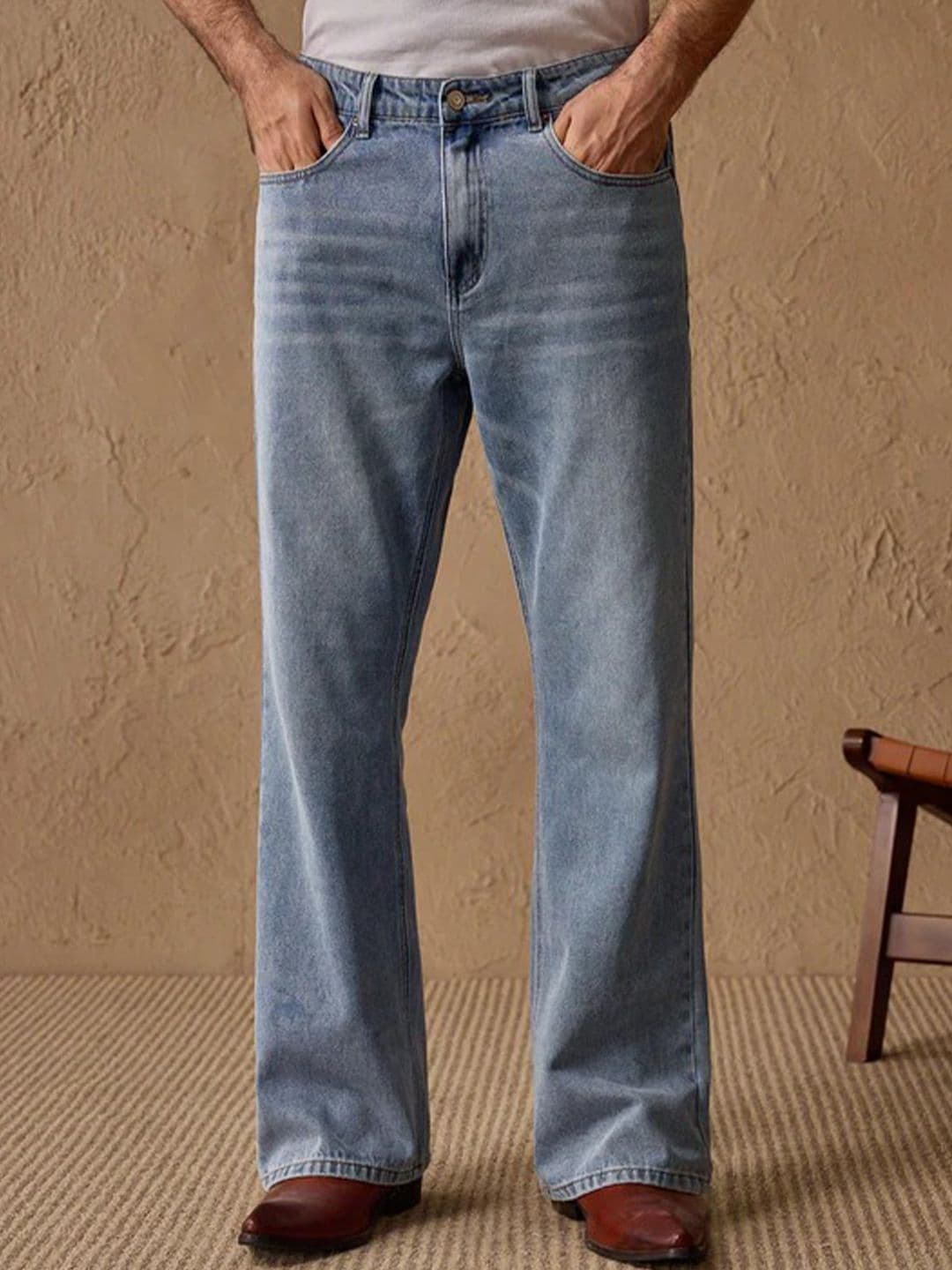 ZYVRA Men Relaxed Fit Low-Rise Light Fade Jeans - view 1