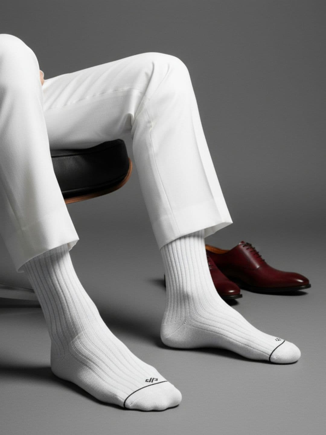 Dynamocks Unisex White Solid Calf-Length Socks - view 1