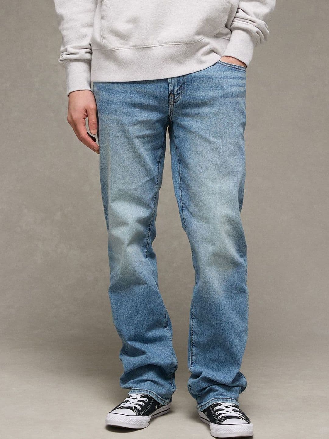 AMERICAN EAGLE OUTFITTERS Men Bootcut Mid-Rise Light Fade Jeans - view 1