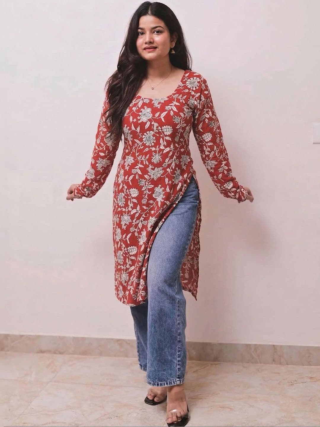 Zyla Women Floral Printed Floral Kurta - view 1