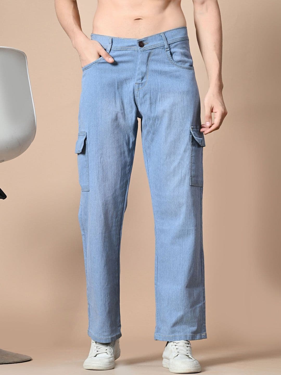 Metronaut Men Classic Straight Fit Mid-Rise Light Fade Stretchable Denim Jeans - view 1
