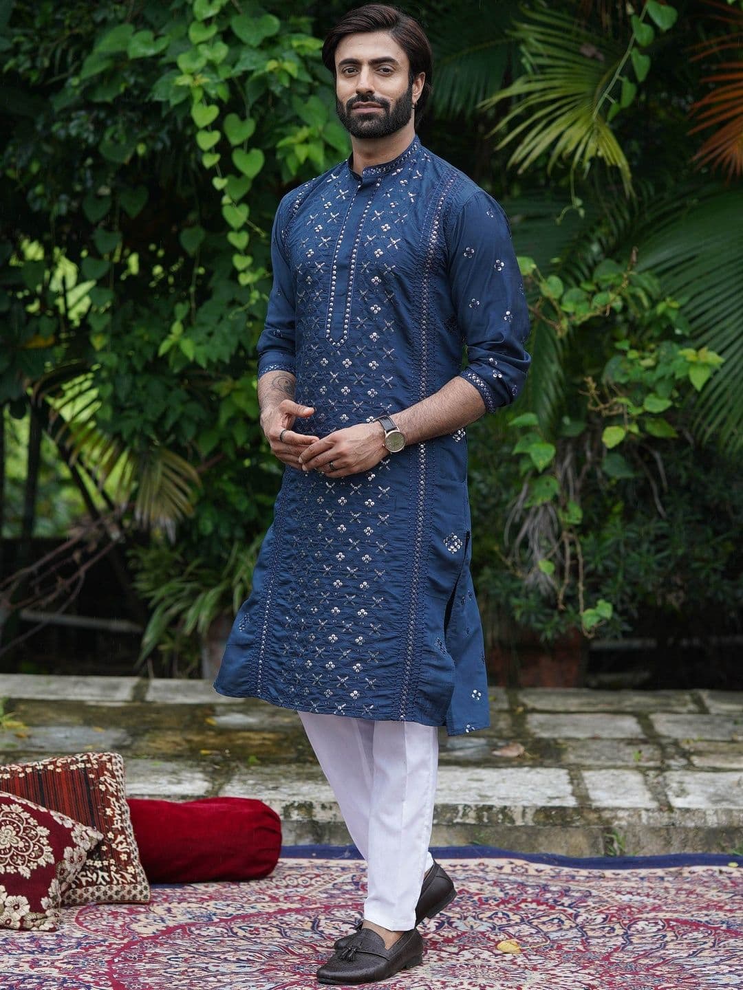 House of Pataudi Embroidered Mandarin Collar Knee Length Straight Kurtas - view 1