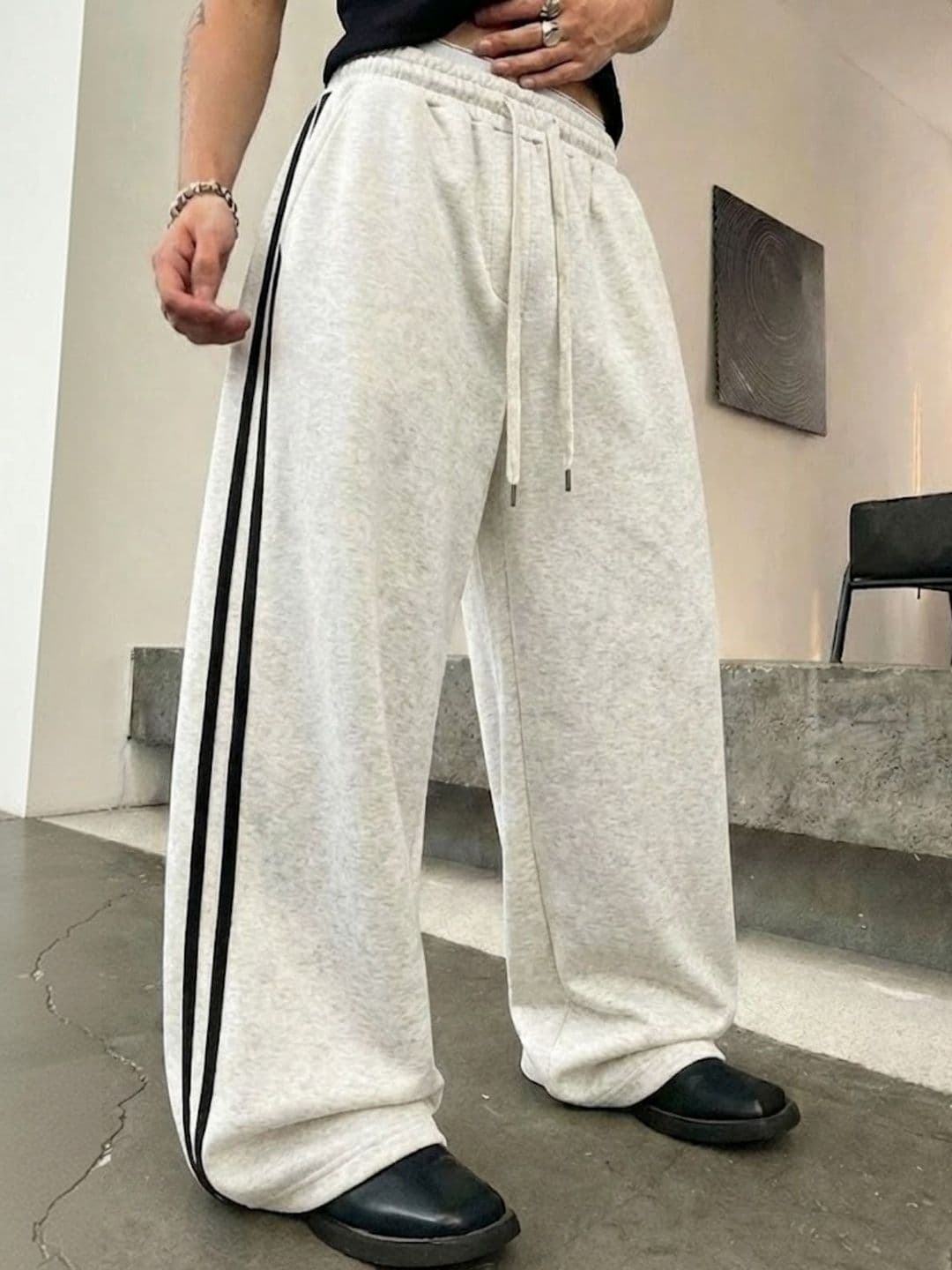 dockstreet Men Relaxed Fit Joggers - view 1