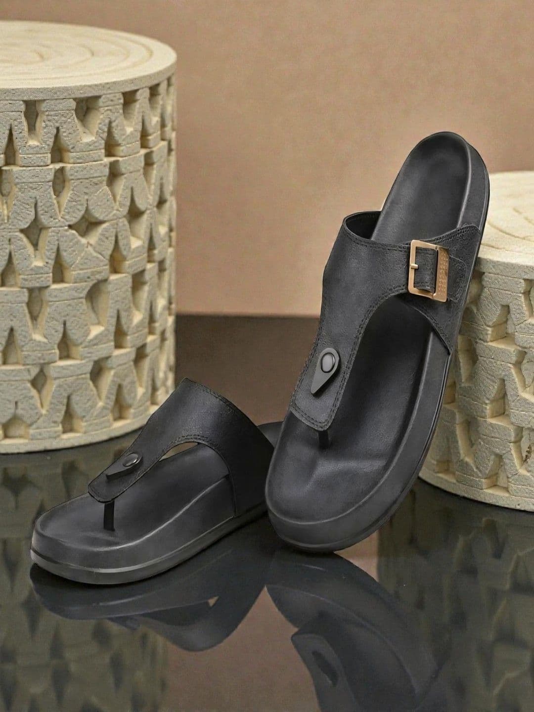 glitchez Men Thong Flip-Flops - view 1