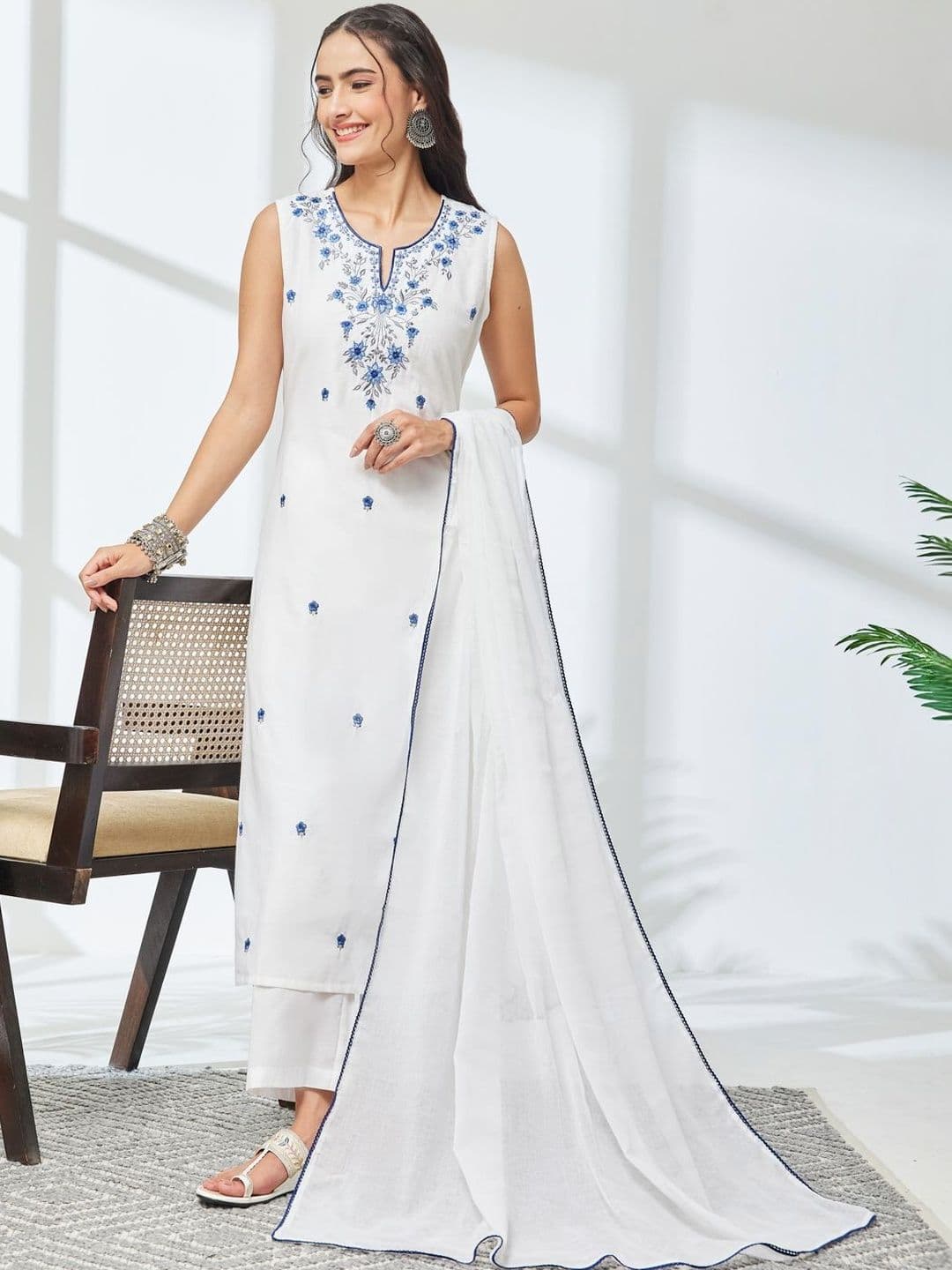 Janasya Women Ethnic Motifs Embroidered Regular Sequinned Pure Cotton Kurta with Trousers & With Dupatta - view 1