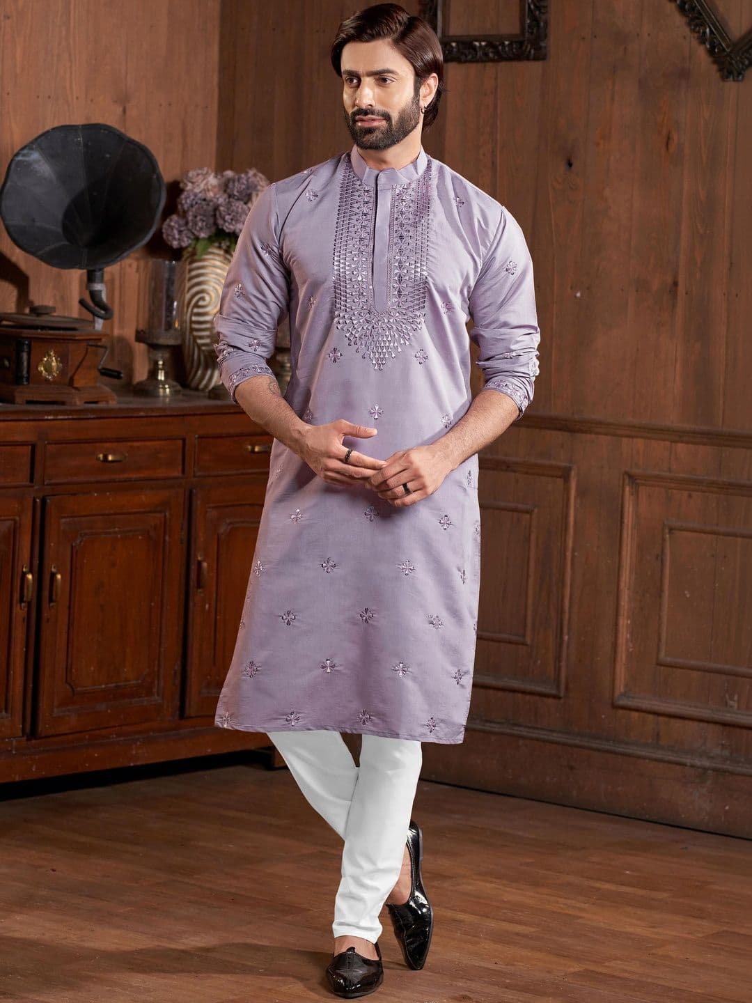 House of Pataudi Embroidered Mandarin Collar Knee Length Straight Kurtas - view 1