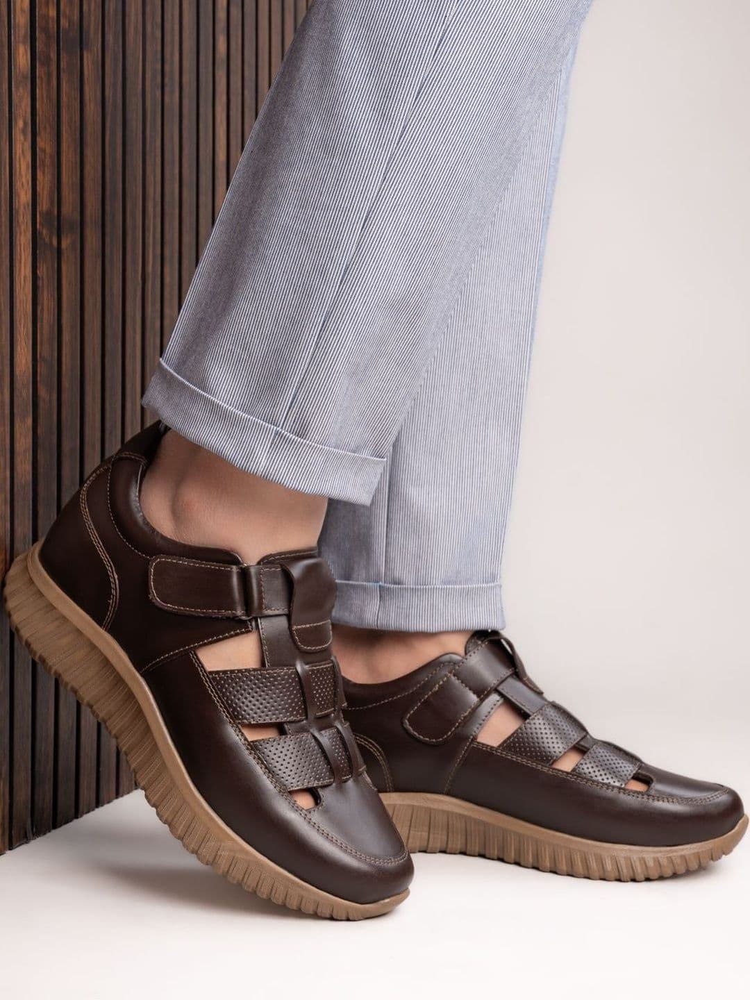 HI Toes Men Fisherman Sandals - view 1