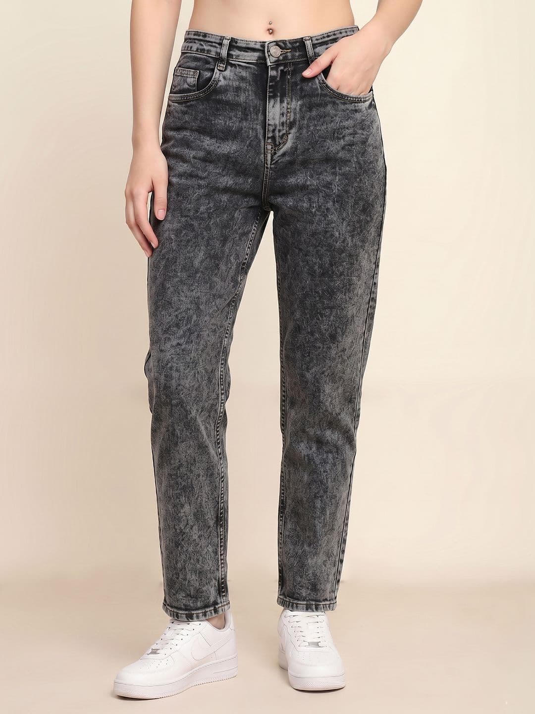 zayla Women Loose High-Rise Heavy Fade Stretchable Jeans - view 1