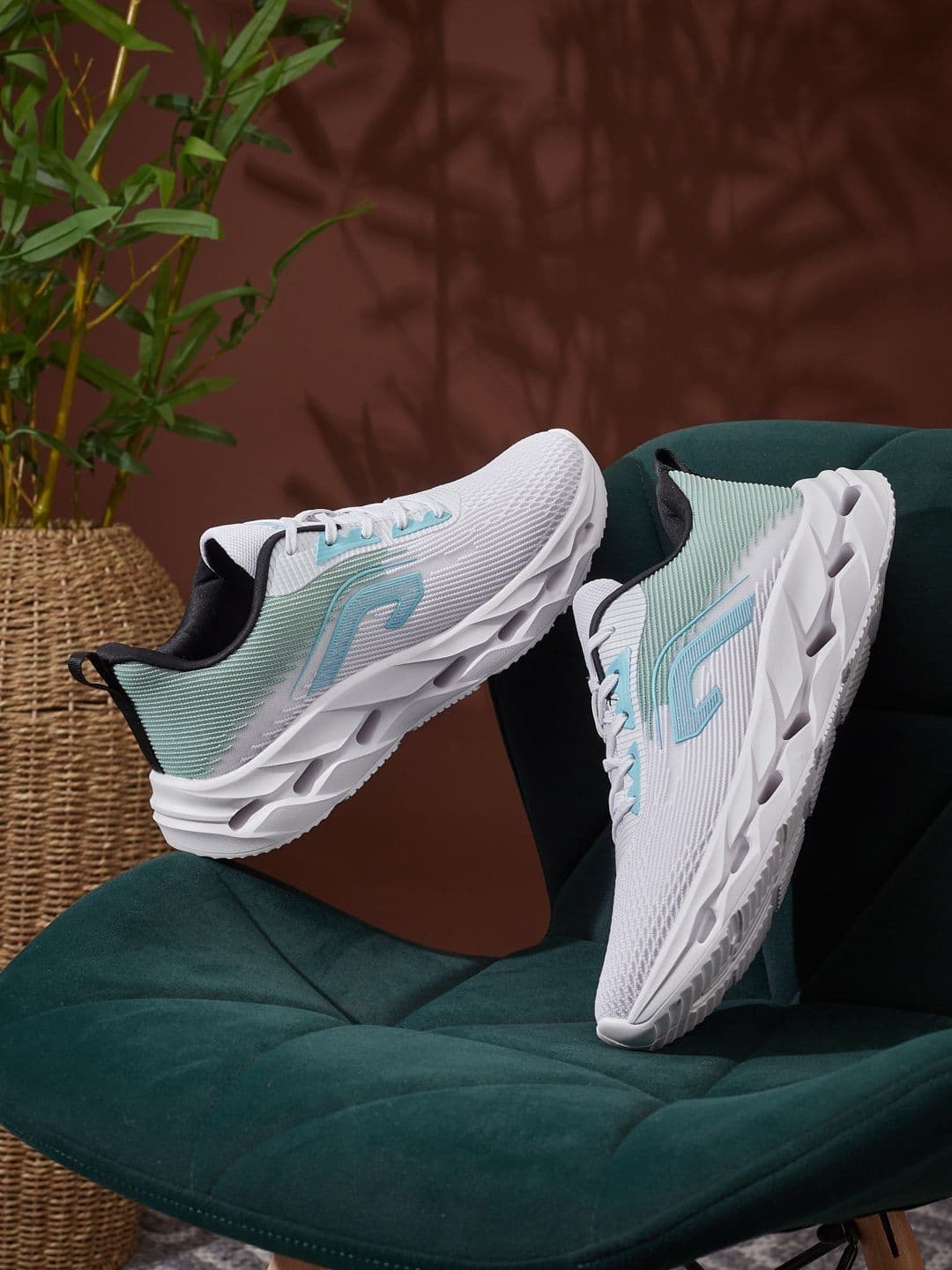 Campus LOOPD Men Mesh Running Non-Marking Shoes - view 1