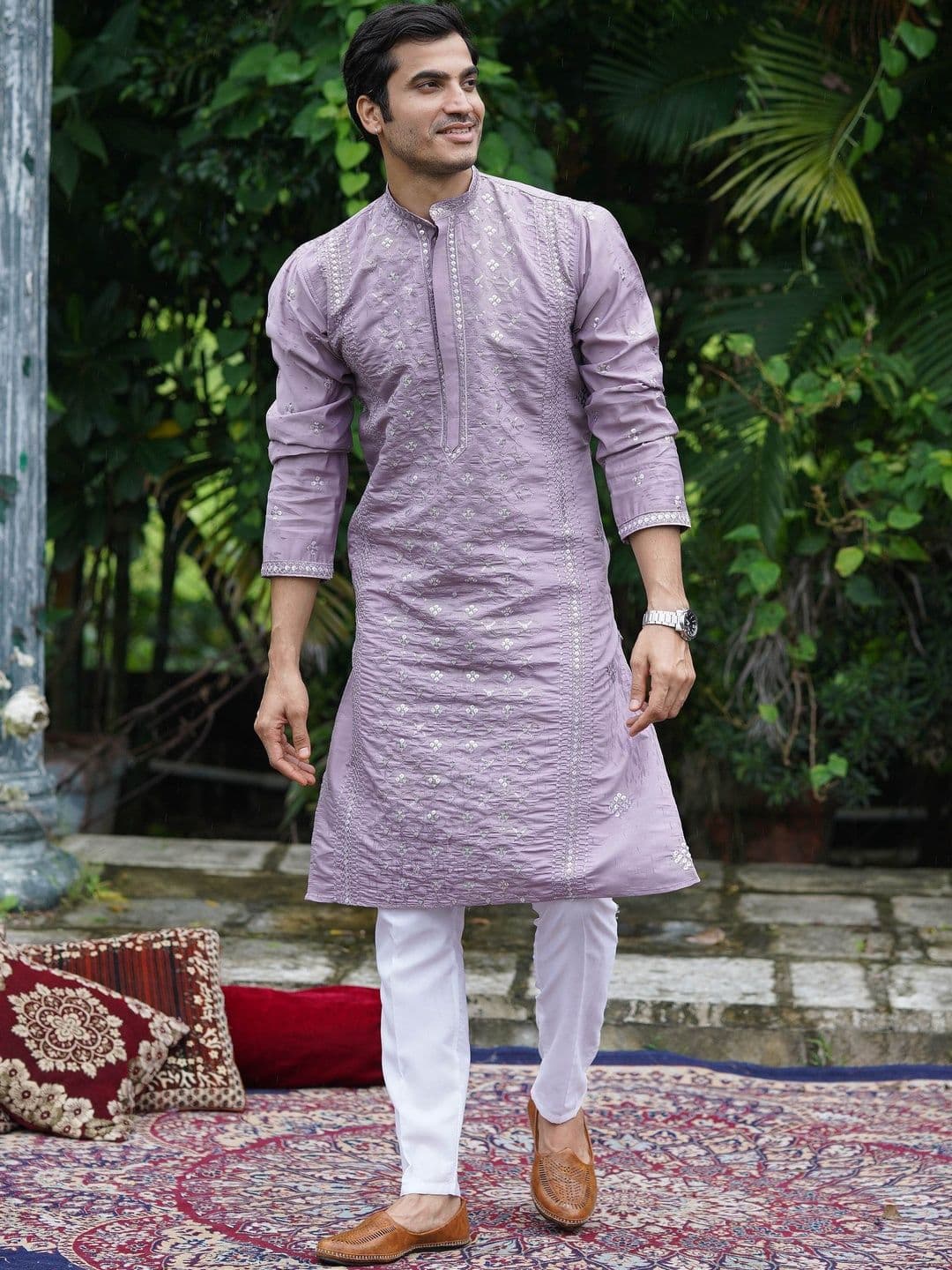 House of Pataudi Embroidered Mandarin Collar Knee Length Straight Kurtas - view 1