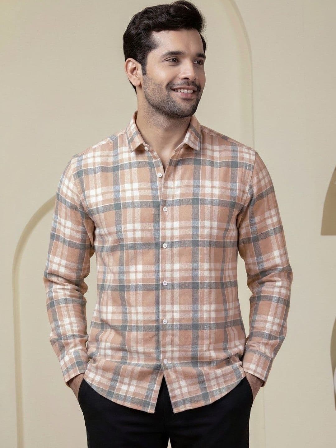 CHARLOTTE GRACIOUS Men Comfort Slim Fit Checked Casual Shirt - view 1