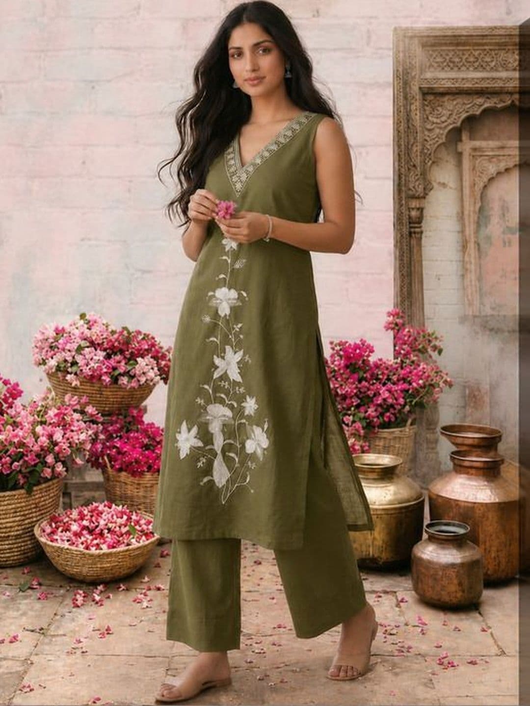 NAVYAAZRI Women Floral Embroidered Regular Thread Work Kurta with Trousers - view 1