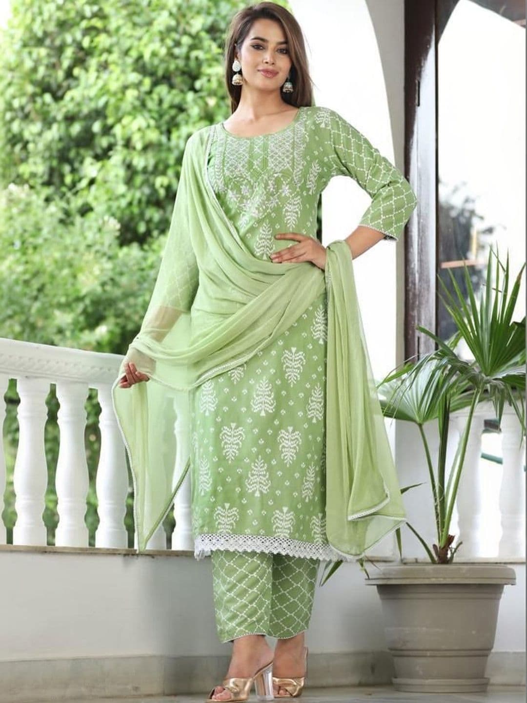 Kedarnath Creations Women Ethnic Motifs Printed Regular Thread Work Pure Cotton Kurta with Trousers & With - view 1