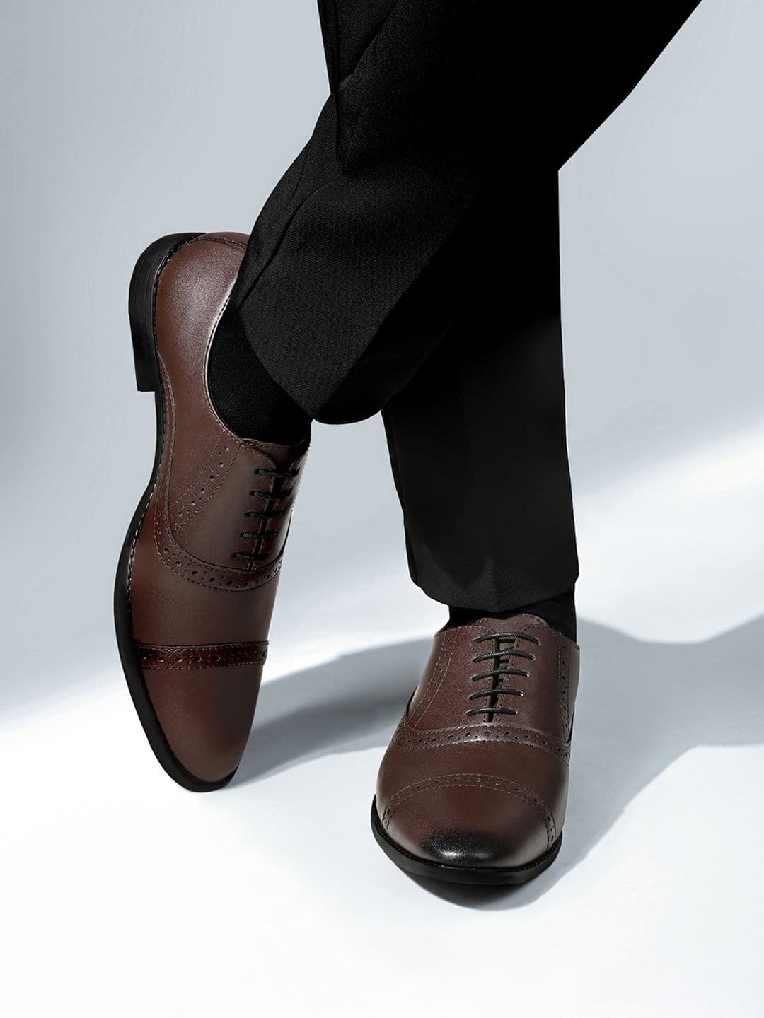 LOUIS STITCH
Men Textured Formal Lace Up Oxford Shoes - view 1
