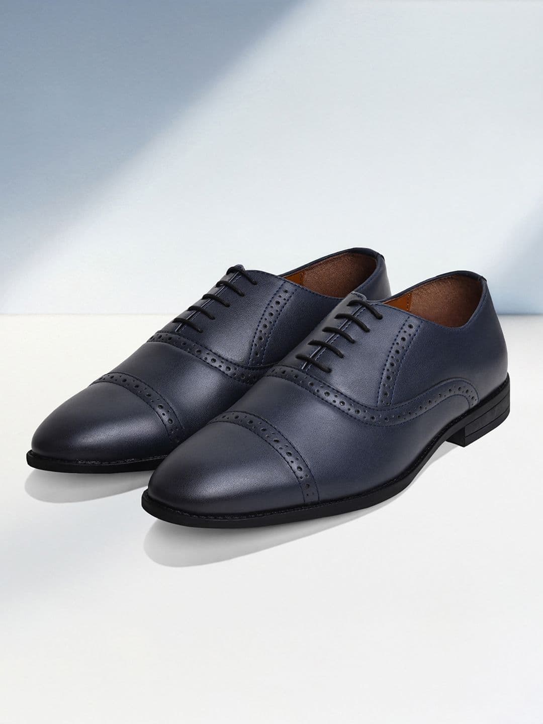 LOUIS STITCH
Men Textured Formal Lace Up Oxford Shoes - view 1