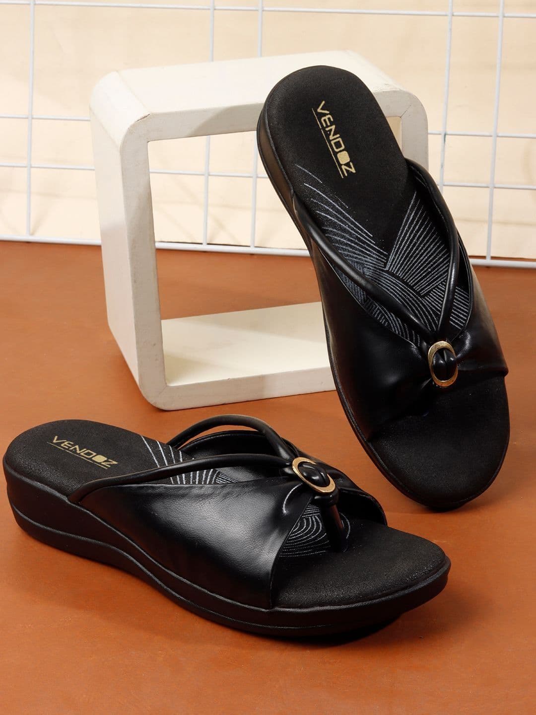 VENDOZ Women Open Toe Flats with Buckles - view 1