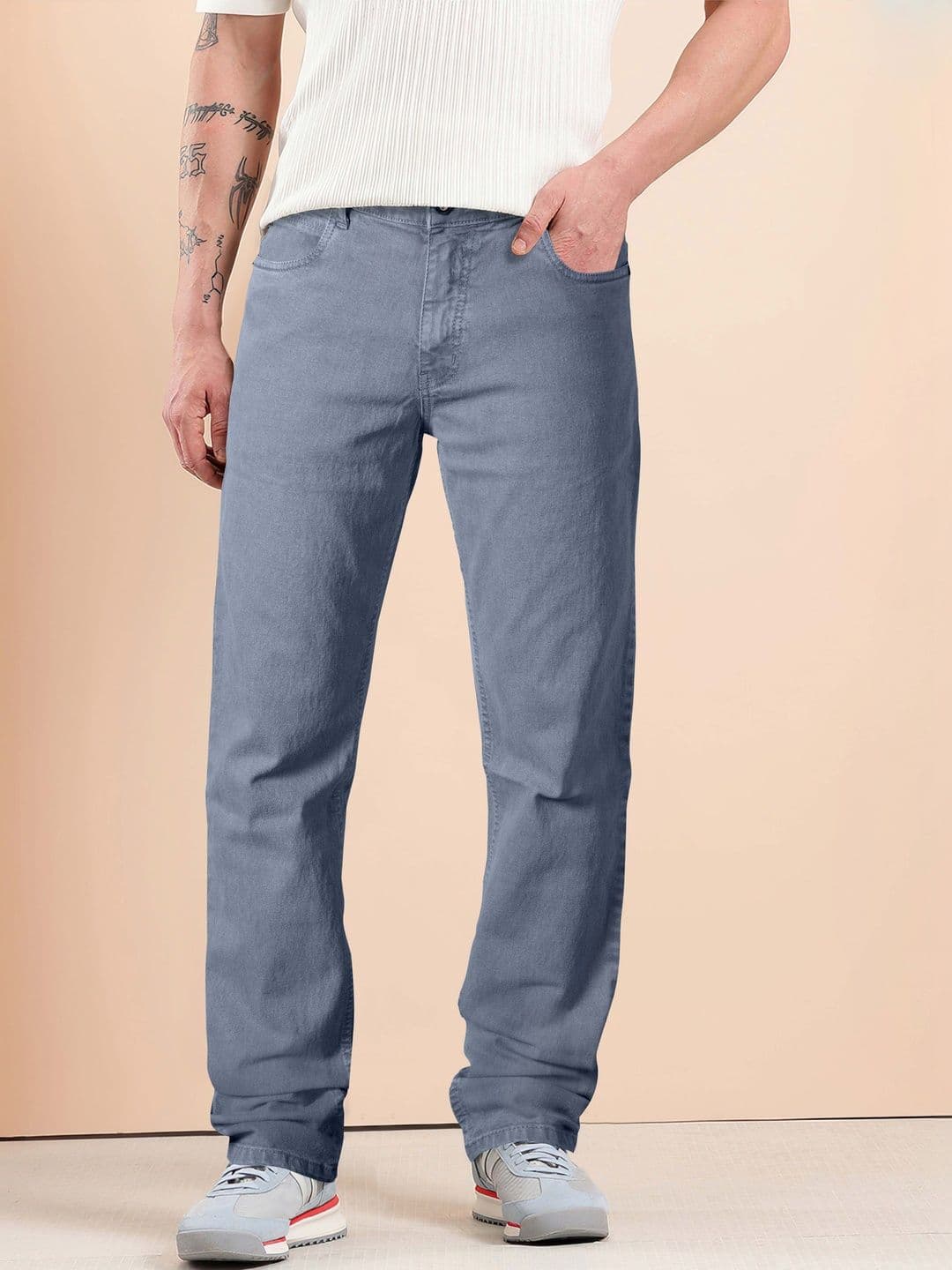 Jb Just BLACK Men Relaxed Fit Mid-Rise Light Fade Stretchable Jeans - view 1