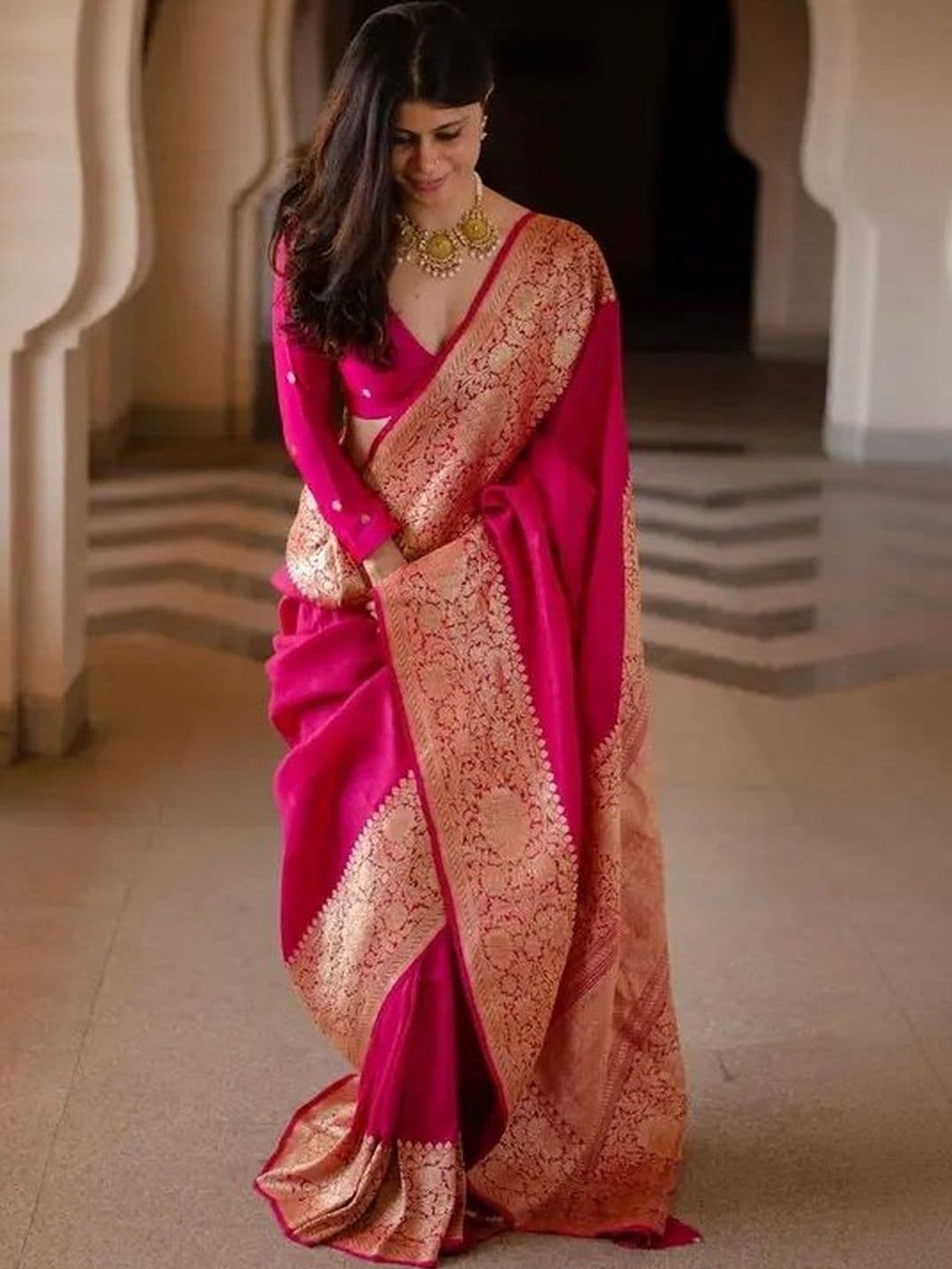 Leafsy Ethnic Motifs Zari Art Silk Heavy Work Banarasi Saree - view 1
