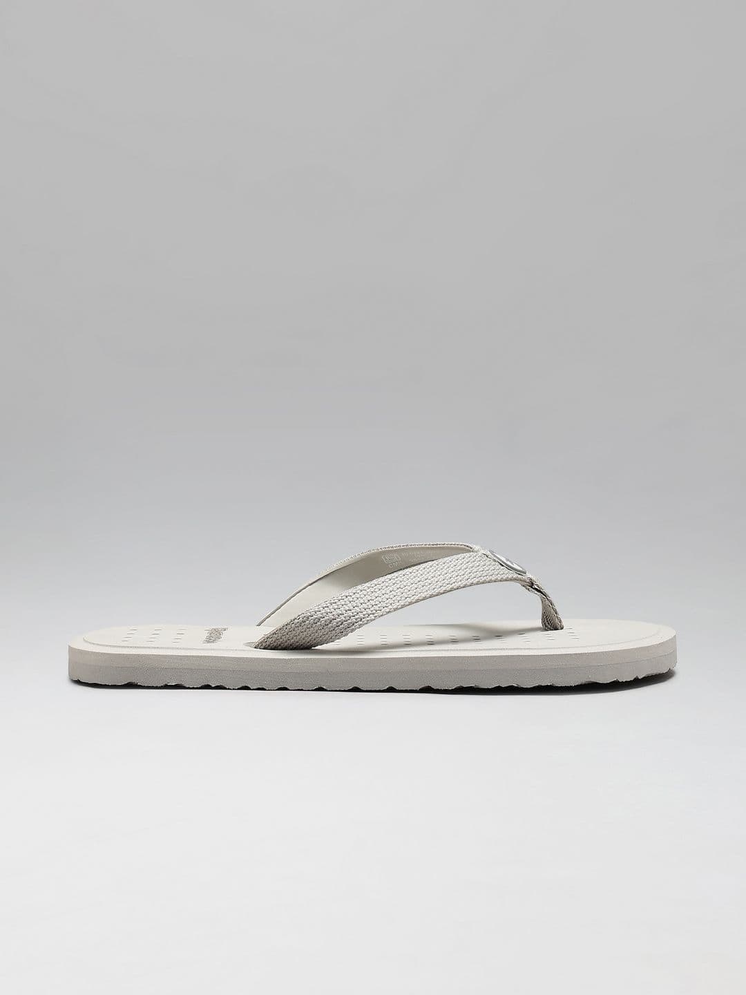 Reebok Men Thong Flip-Flops - view 1