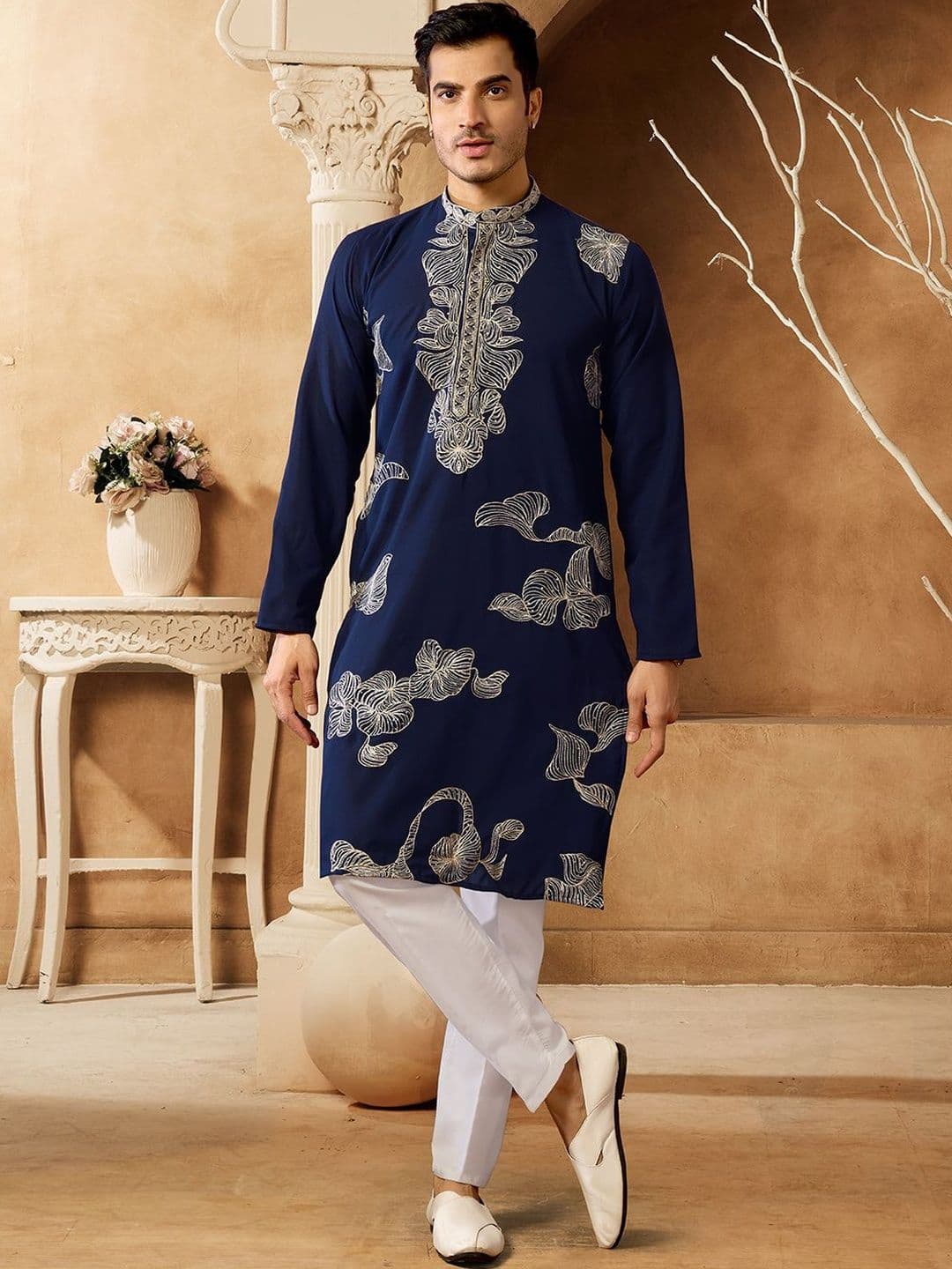 House of Pataudi Embroidered Cotton Mandarin Collar Knee Length Straight Kurta - view 1