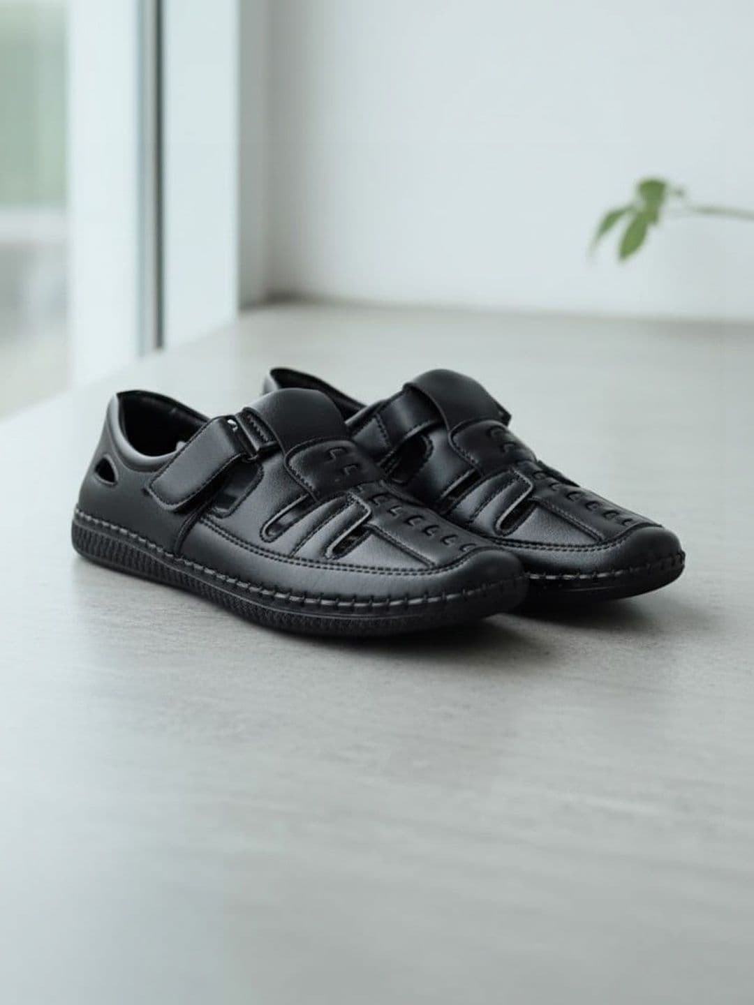 Akiko Men Rubber Fisherman Sandals - view 1