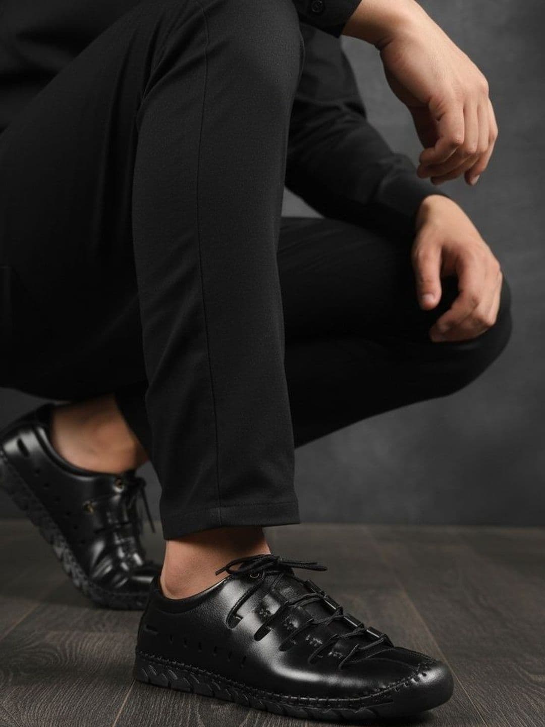RUNRAVE Men Rubber Shoe-Style Sandals - view 1