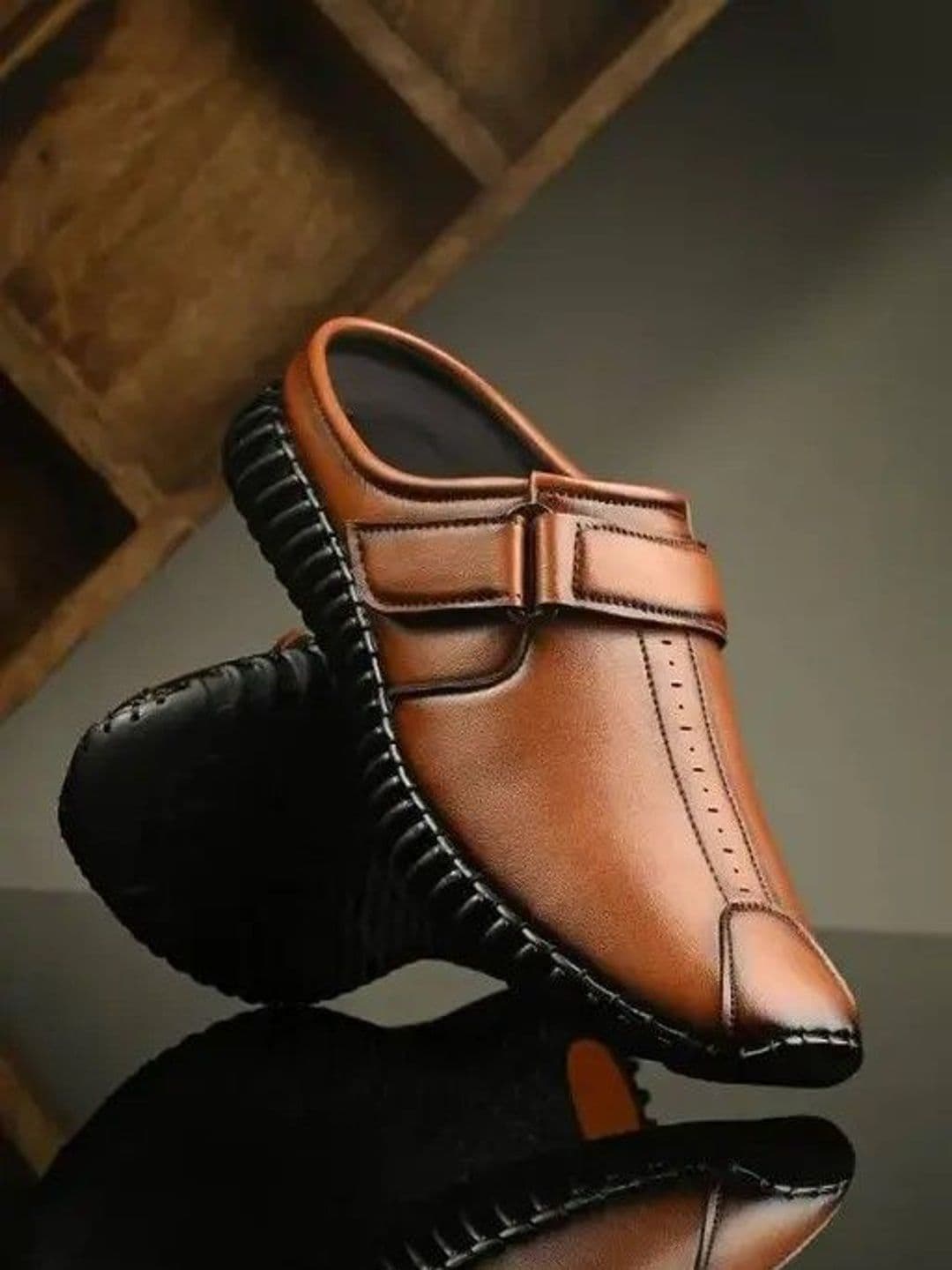 Akiko Men Rubber Shoe-Style Sandals - view 1