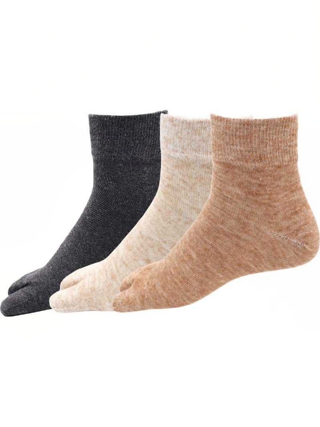 Akeeta Men Pack of 3 Assorted Ankle Length Wool Socks - view 1