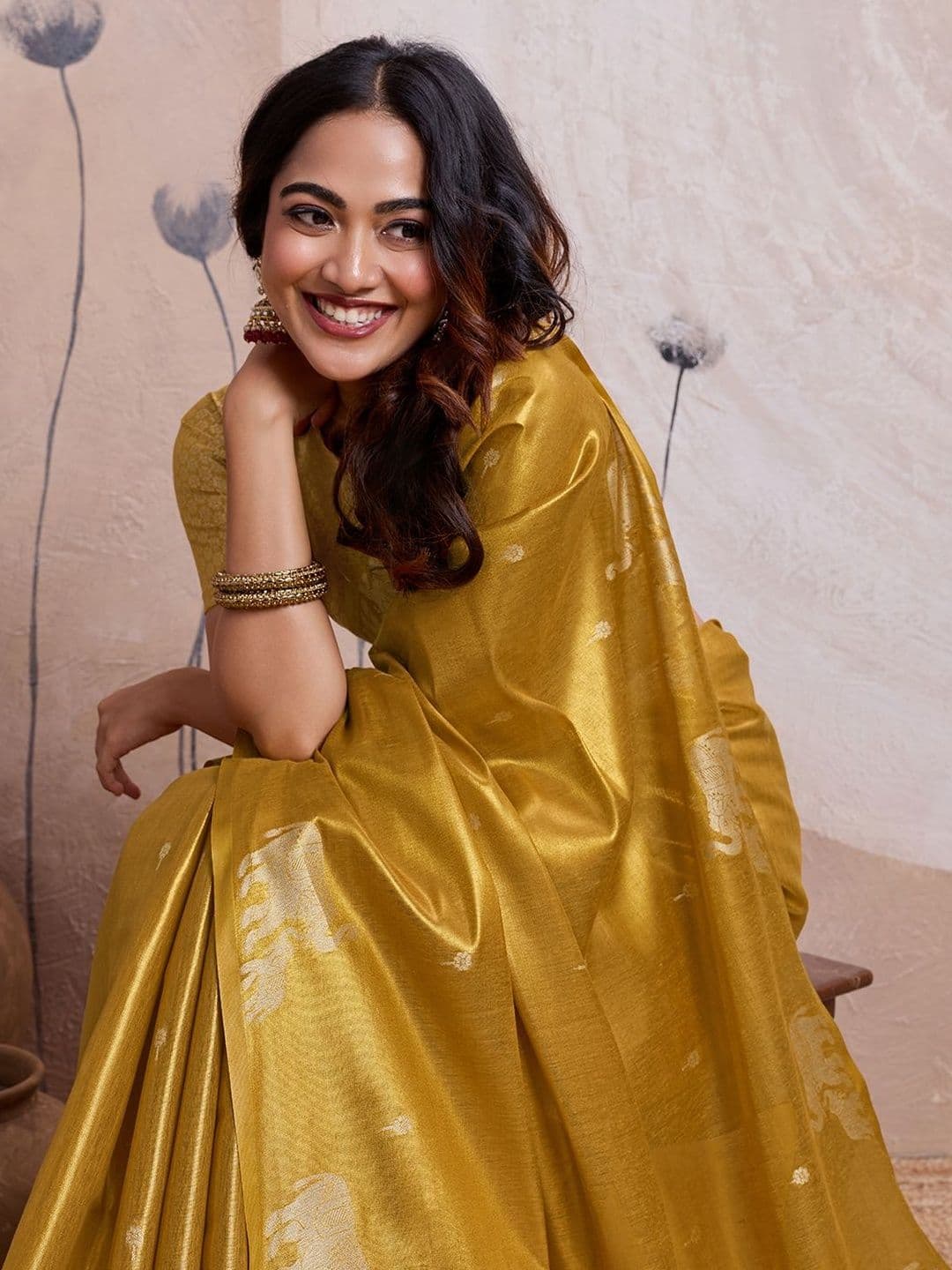 Sangria Ethnic Motifs Tissue Handloom Banarasi Saree - view 1