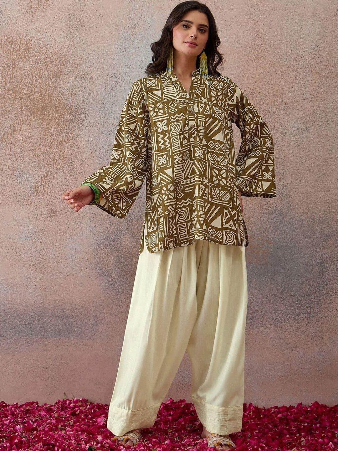 Skylee Printed Olive Green & Cream Viscose Rayon Short Straight Kurta With Farshi Salwar Set - view 1