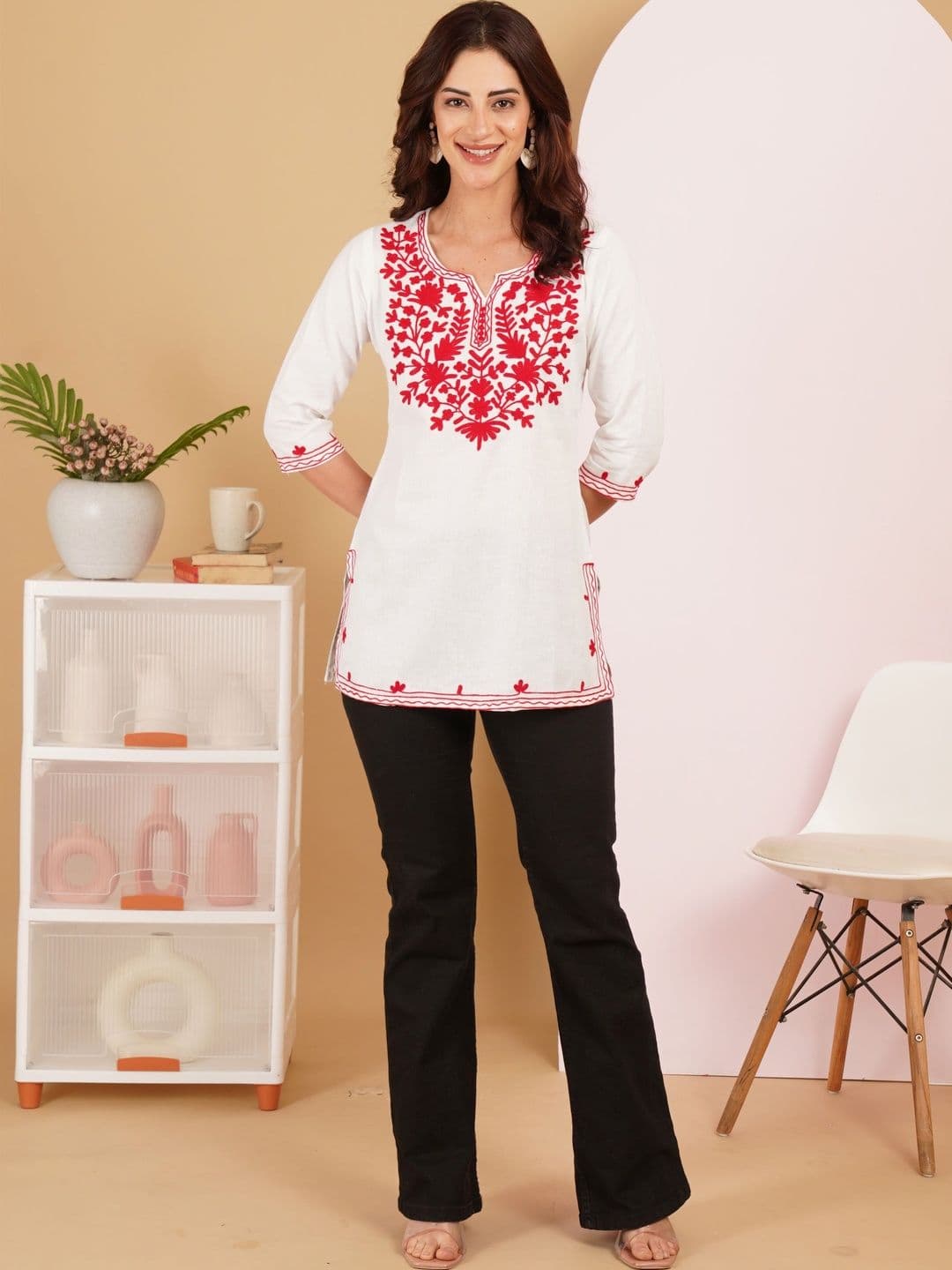 Sangria Ethnic Motifs Embroidered V-Neck Thread Work Pure Cotton Blend Thread Work Kurti - view 1