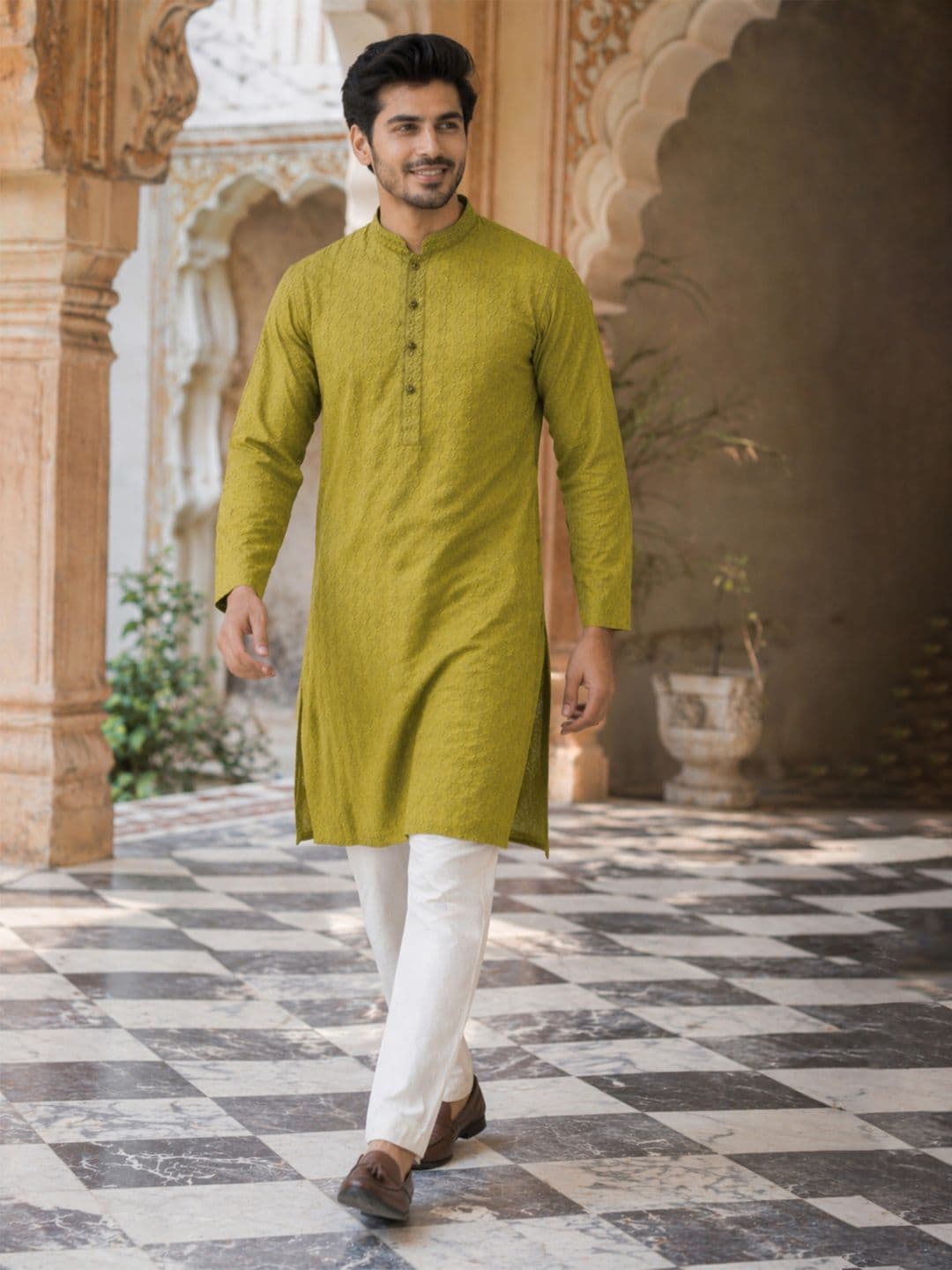 House of Pataudi Woven Design Mandarin Collar Chikankari Straight Kurta - view 1