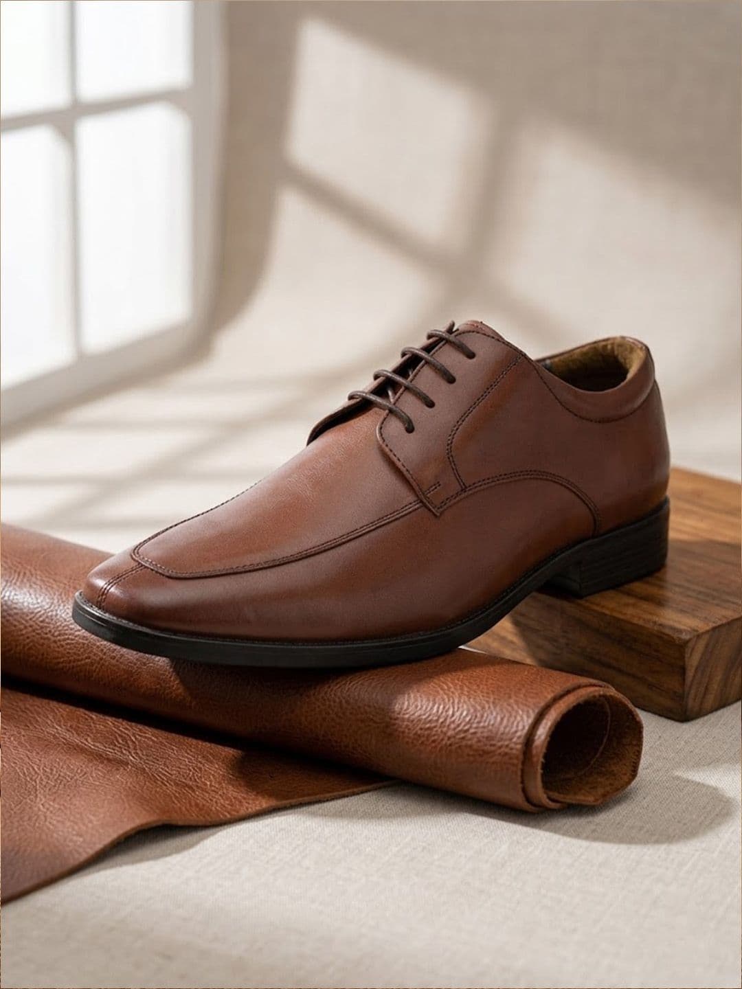 House of Pataudi Men Leather Round Toe Lace-Ups Oxfords Formal Shoes - view 1