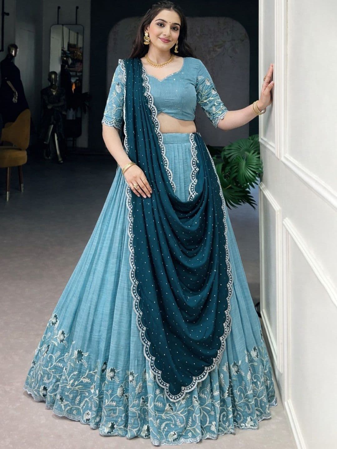 VenderVilla Embroidered Thread Work Semi-Stitched Lehenga & Blouse With Dupatta - view 1