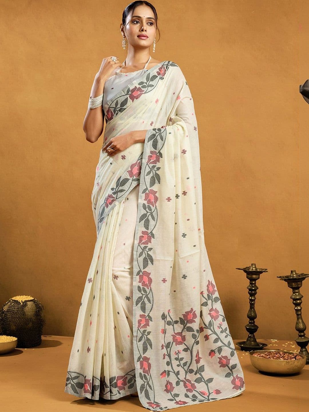 Sangria Floral Pure Cotton Handloom Saree - view 1