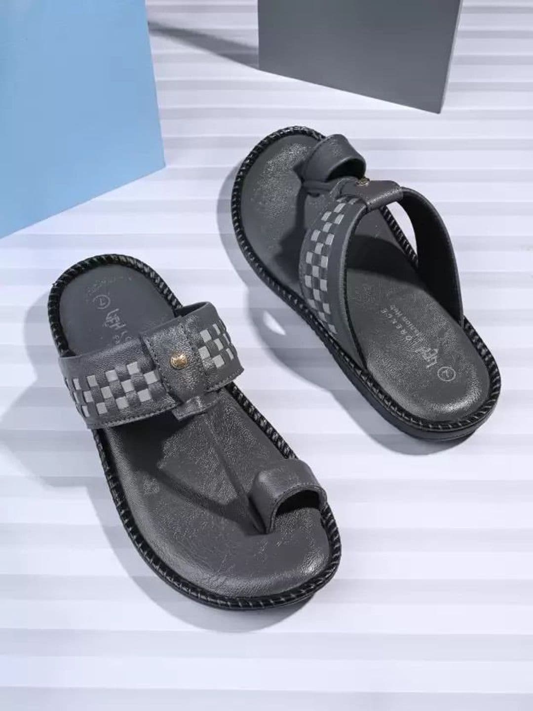 LORENCE FASHION HUB Men Thong Flip-Flops - view 1
