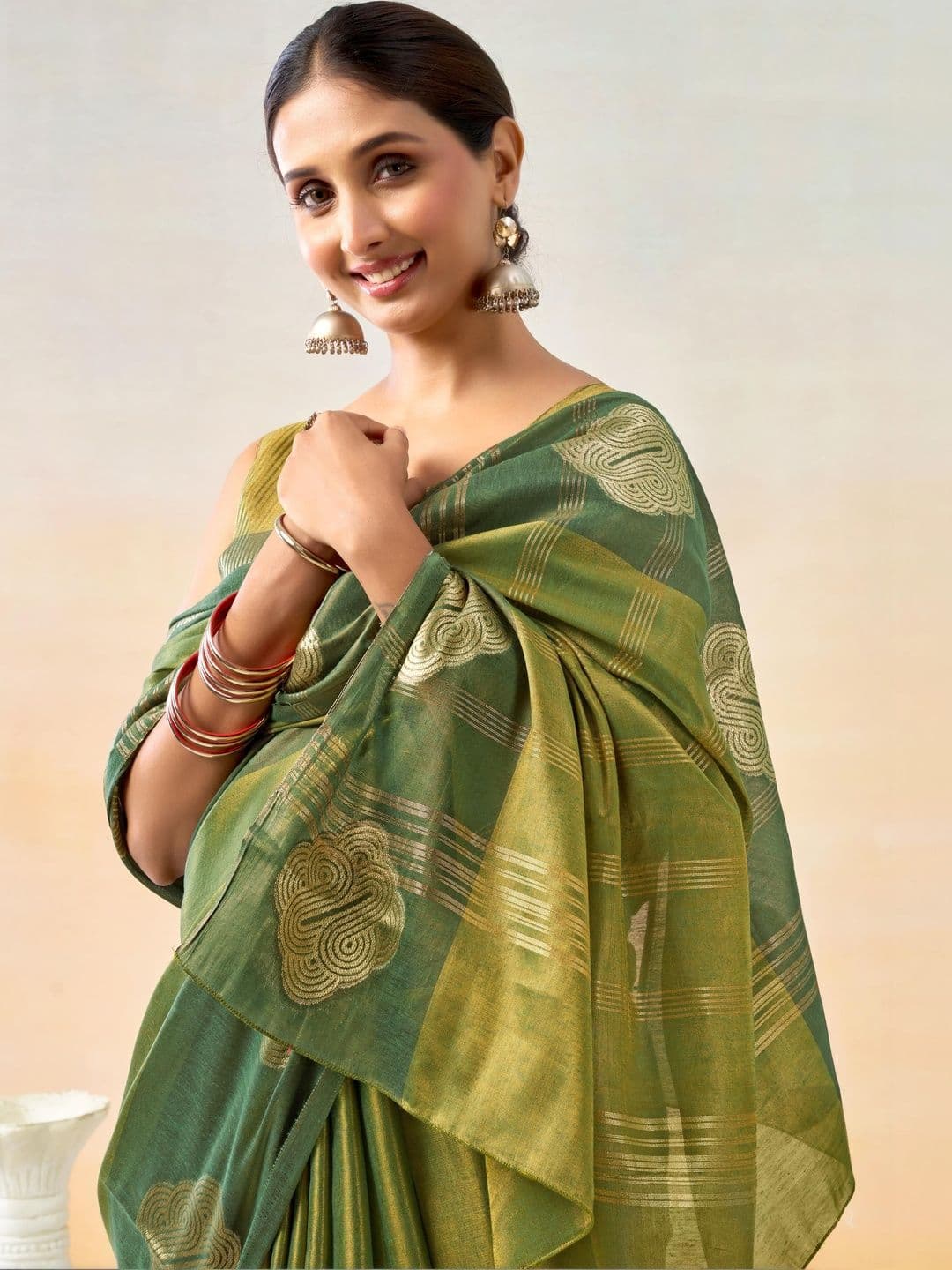 Sangria Woven Design Zari Tissue Handloom Saree - view 1