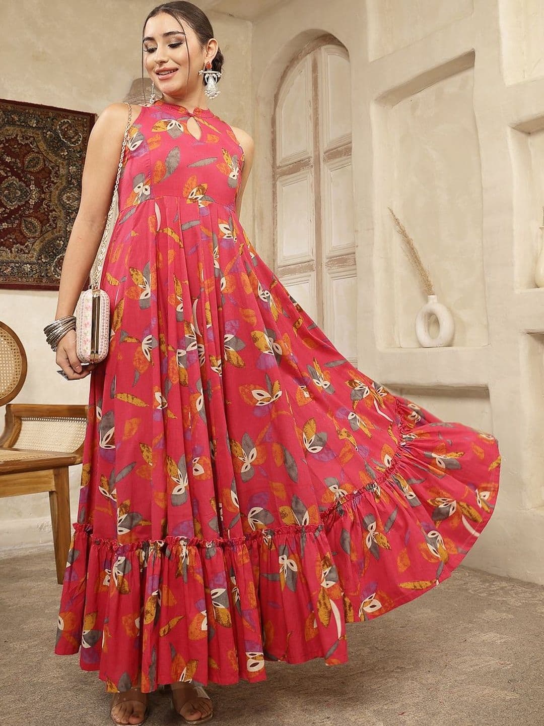 Sangria Women Floral Printed Keyhole Neck Indie Florals Kurta - view 1