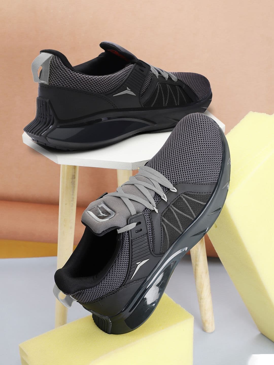 JQR Men Kick Mesh Running Shoes - view 1