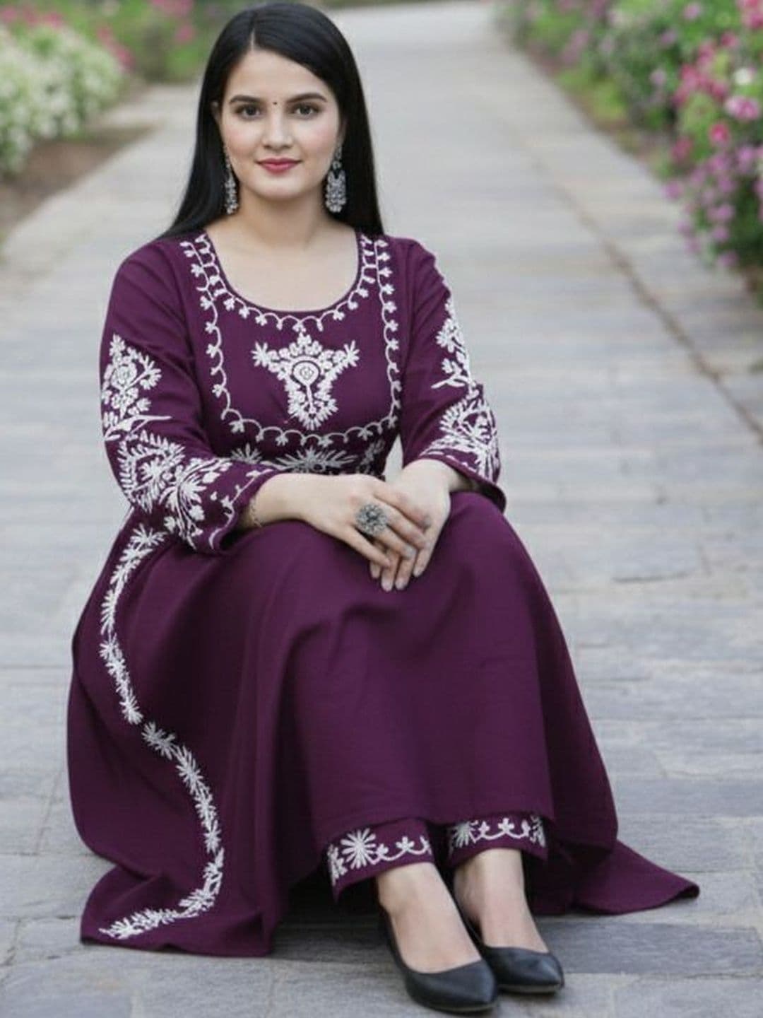 FULPARI Women Ethnic Motifs Embroidered Tiered Thread Work Kurta with Trousers - view 1
